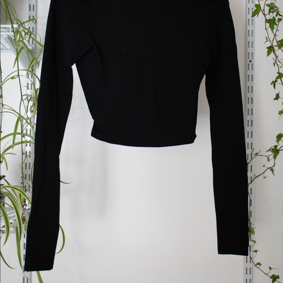 Wilfred Deep V Top Long-sleeve - Picture 2 of 3